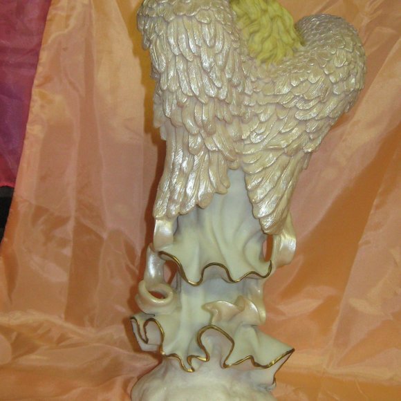 Two 15" Angels Playing Instruments Statues - Picture 7 of 12